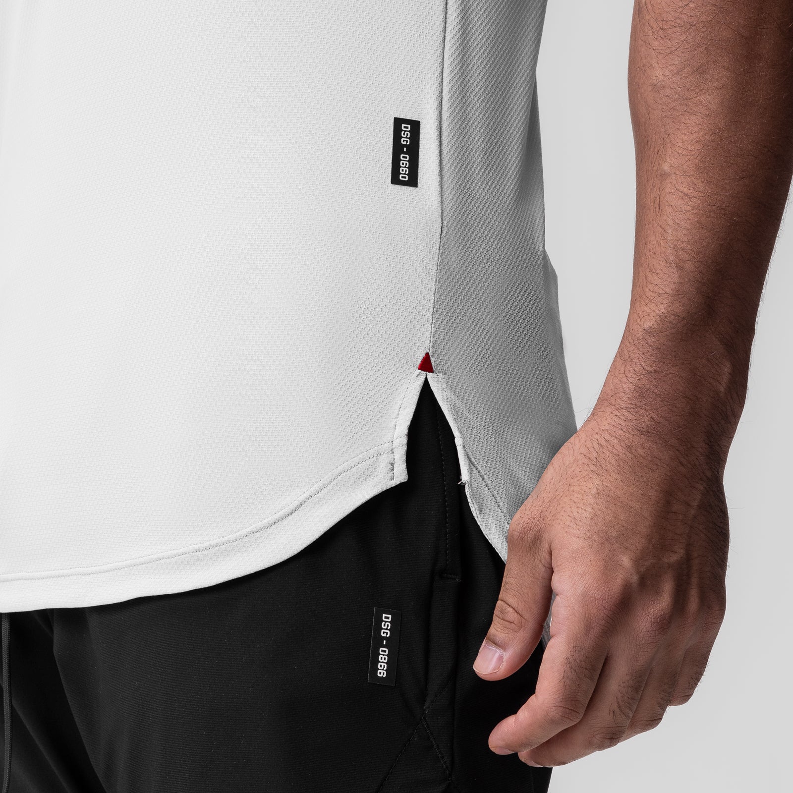 0660. AeroSilver® Established Tee - White - Image 5