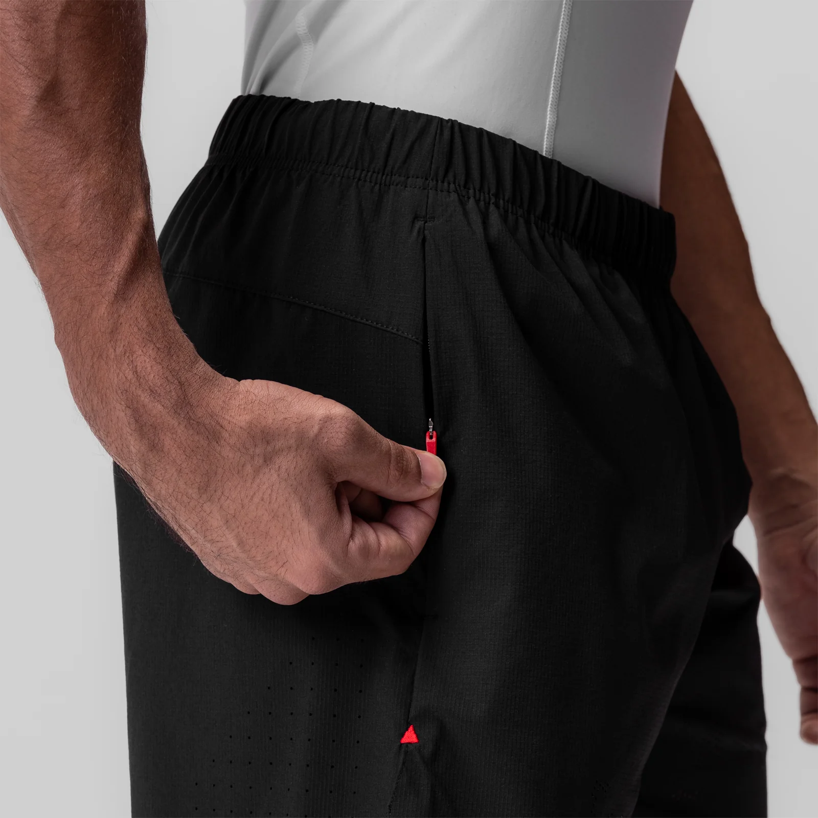 0737. Ripstop 6" Perforated Short - Black - Image 5