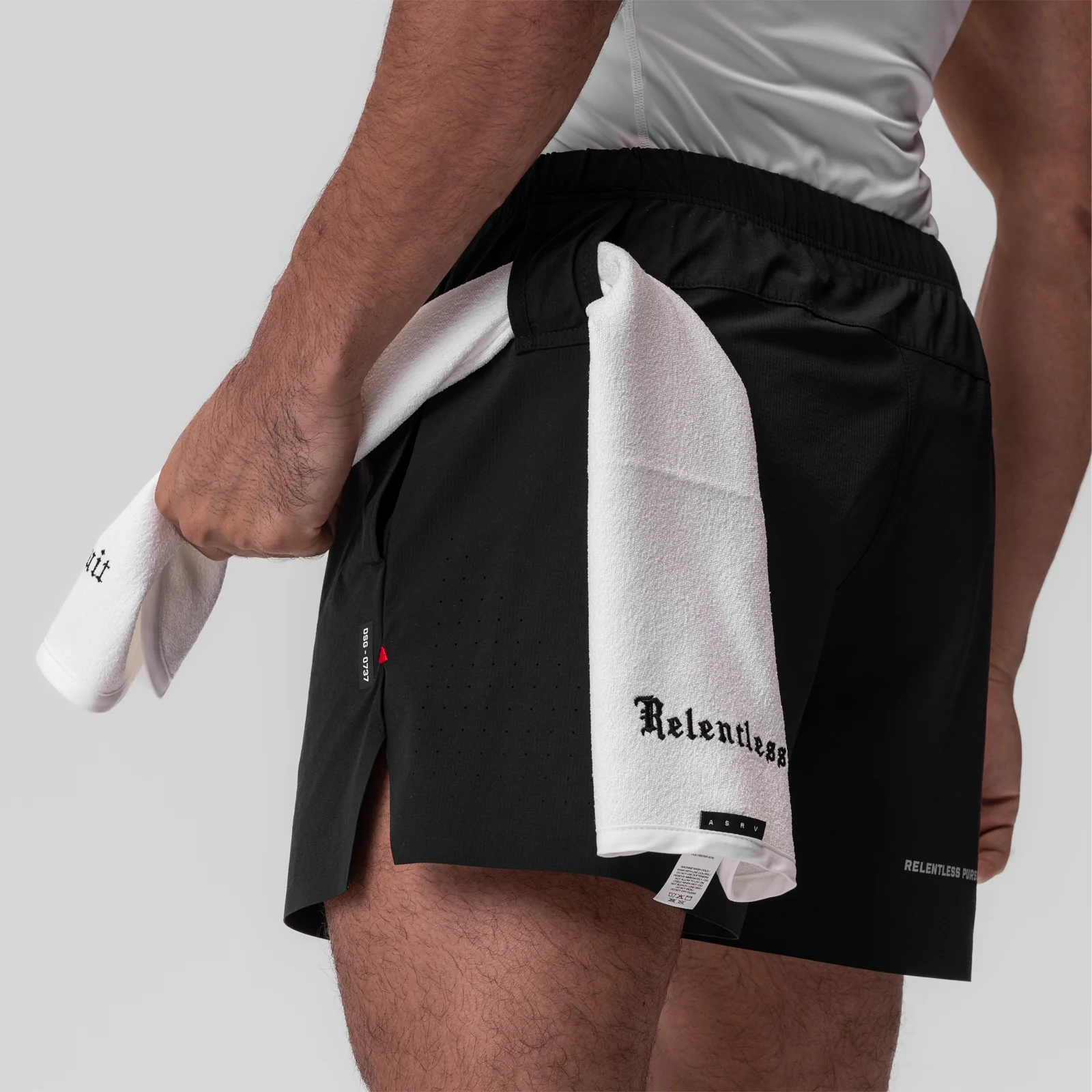 0737. Ripstop 6" Perforated Short - Black - Image 6