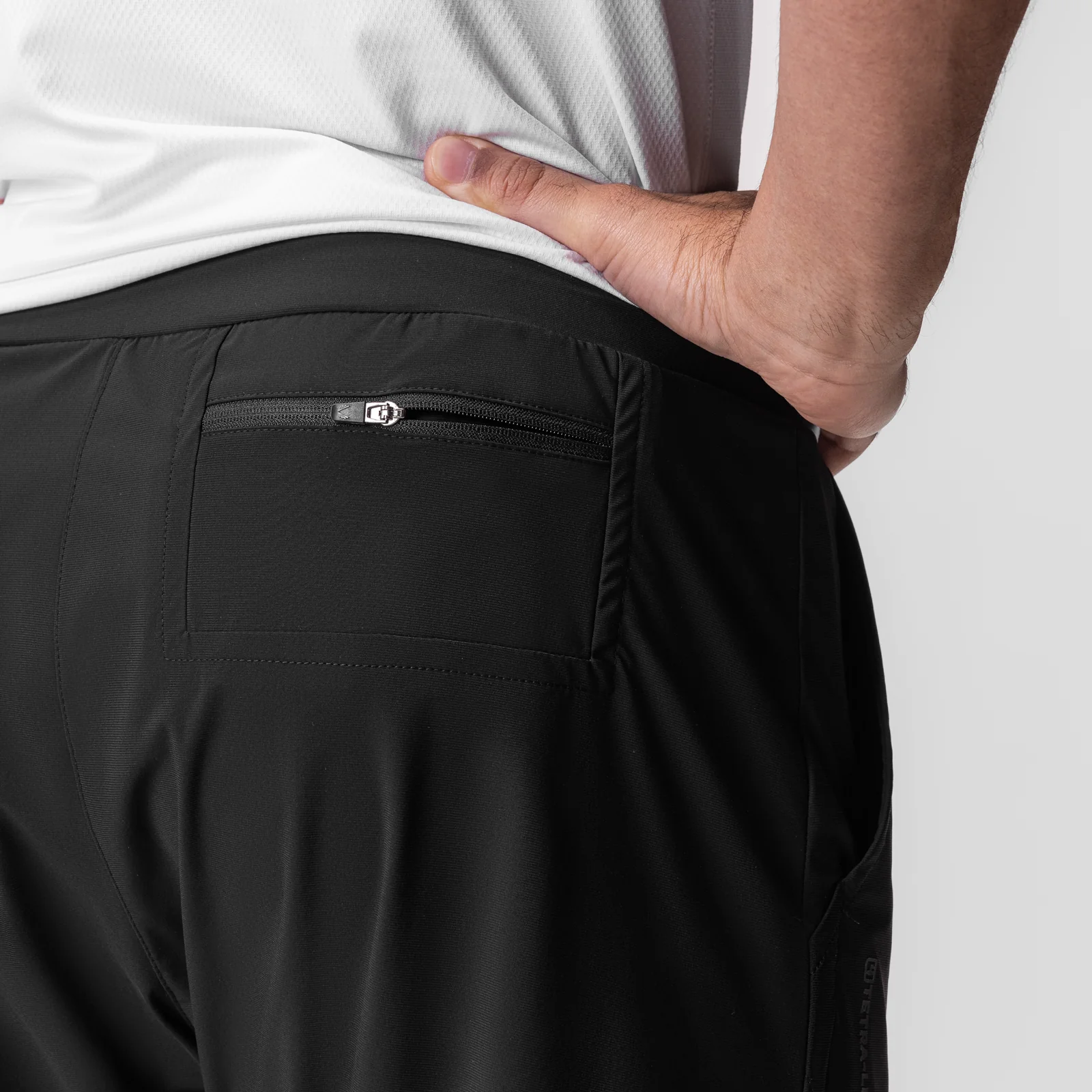 0751. Tetra-Lite® 5" Linerless Short - Black "Reflective Classic" - Image 5
