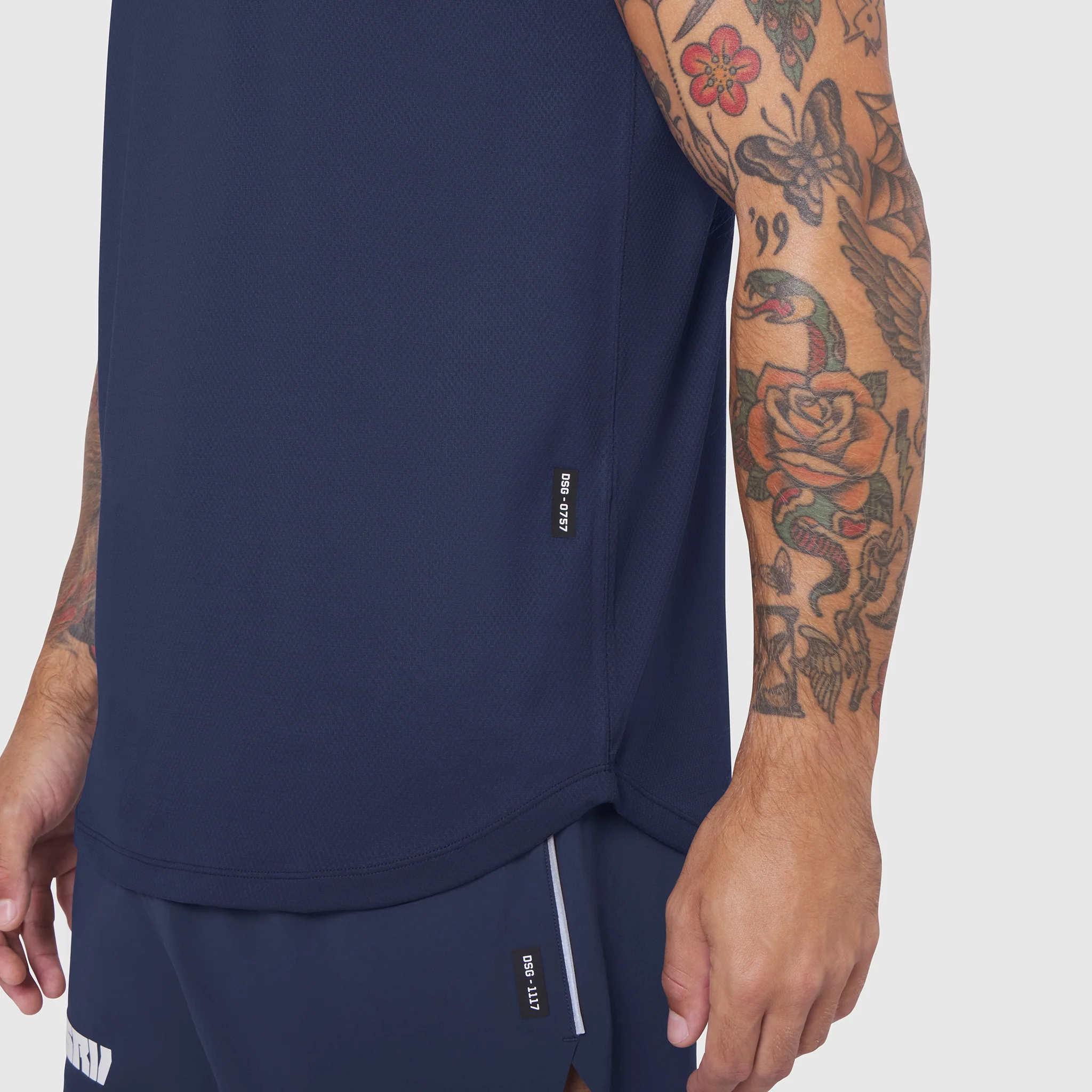 0757. AeroSilver® Cutoff Tank - Navy - Image 4