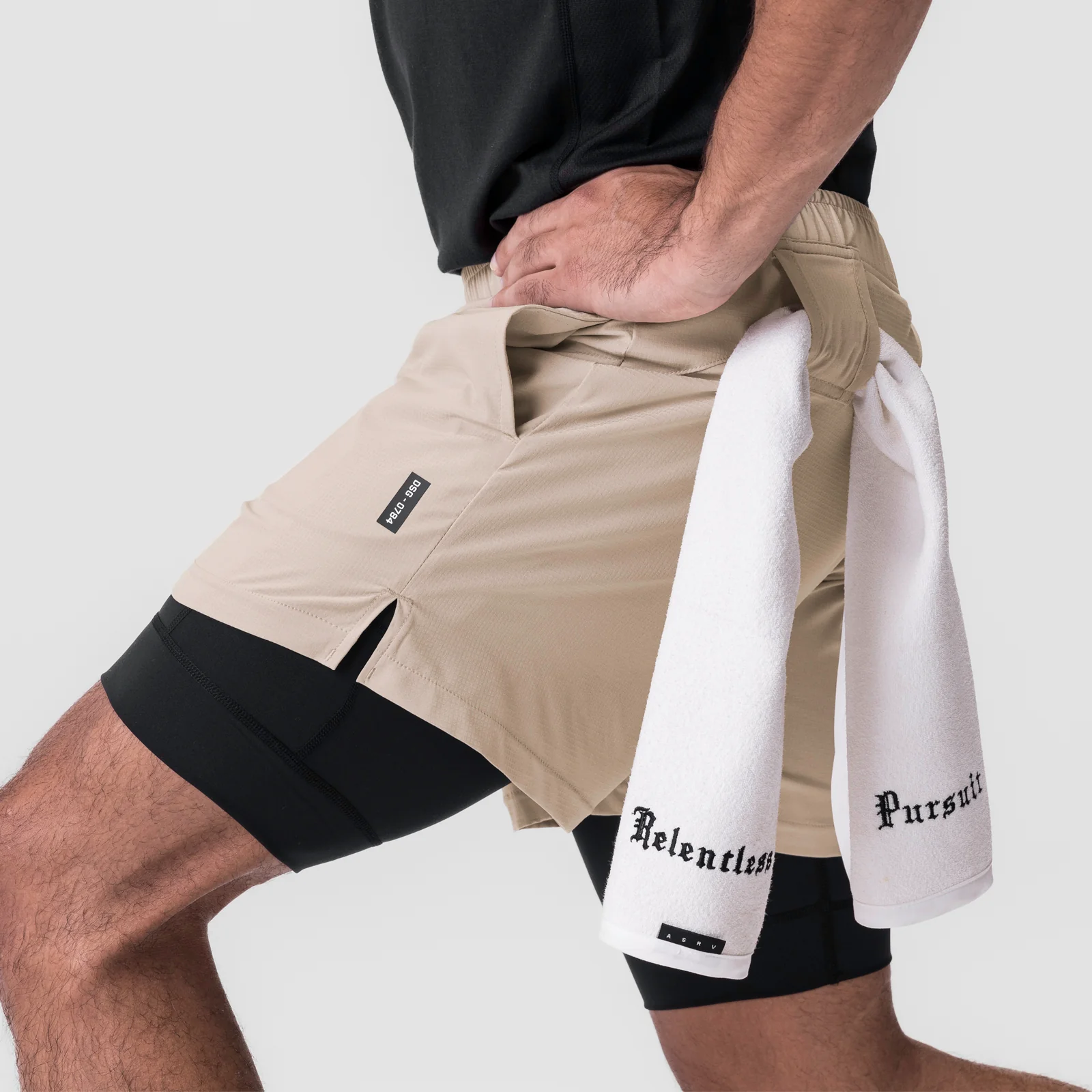 0784. Ultralite™ 6" Liner Short - Beige/Black - Image 4