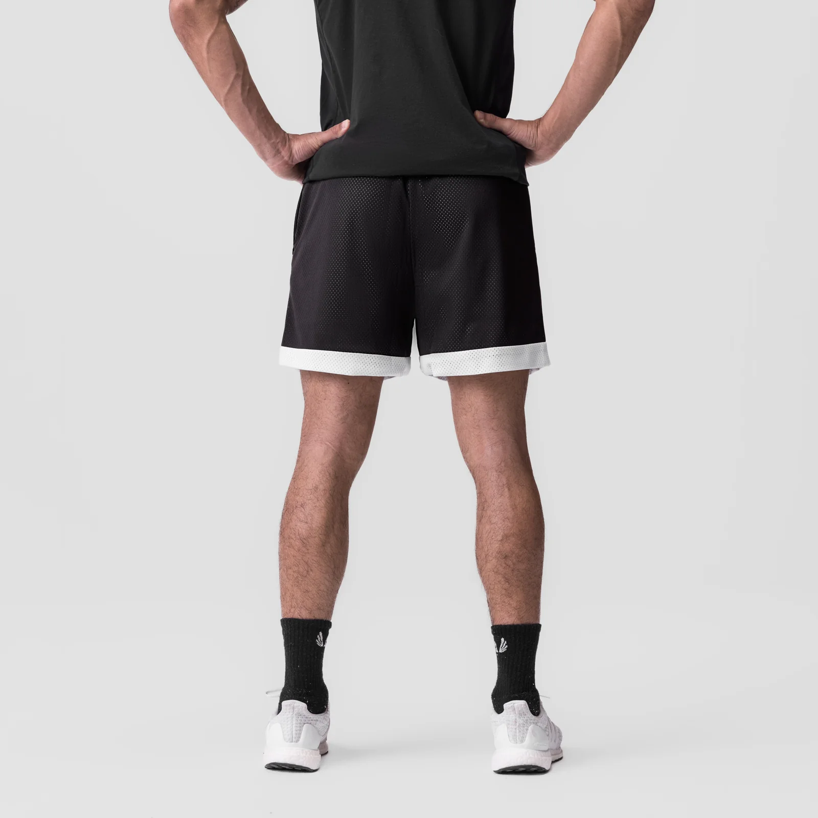0795. SilverPlus™ Mesh Reversible Short - Black/White - Image 6