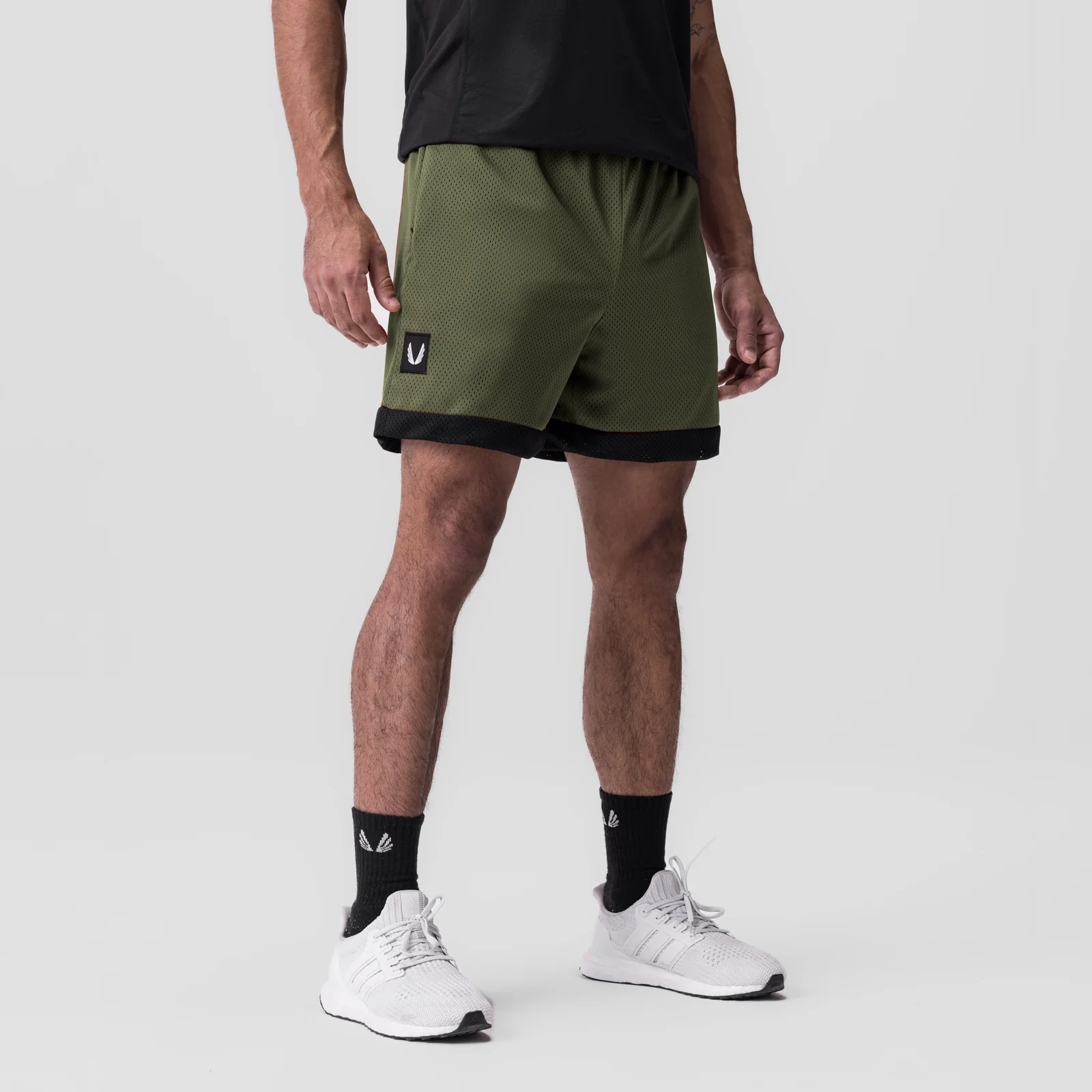 0795. SilverPlus™ Mesh Reversible Short - Olive/Black - Image 3