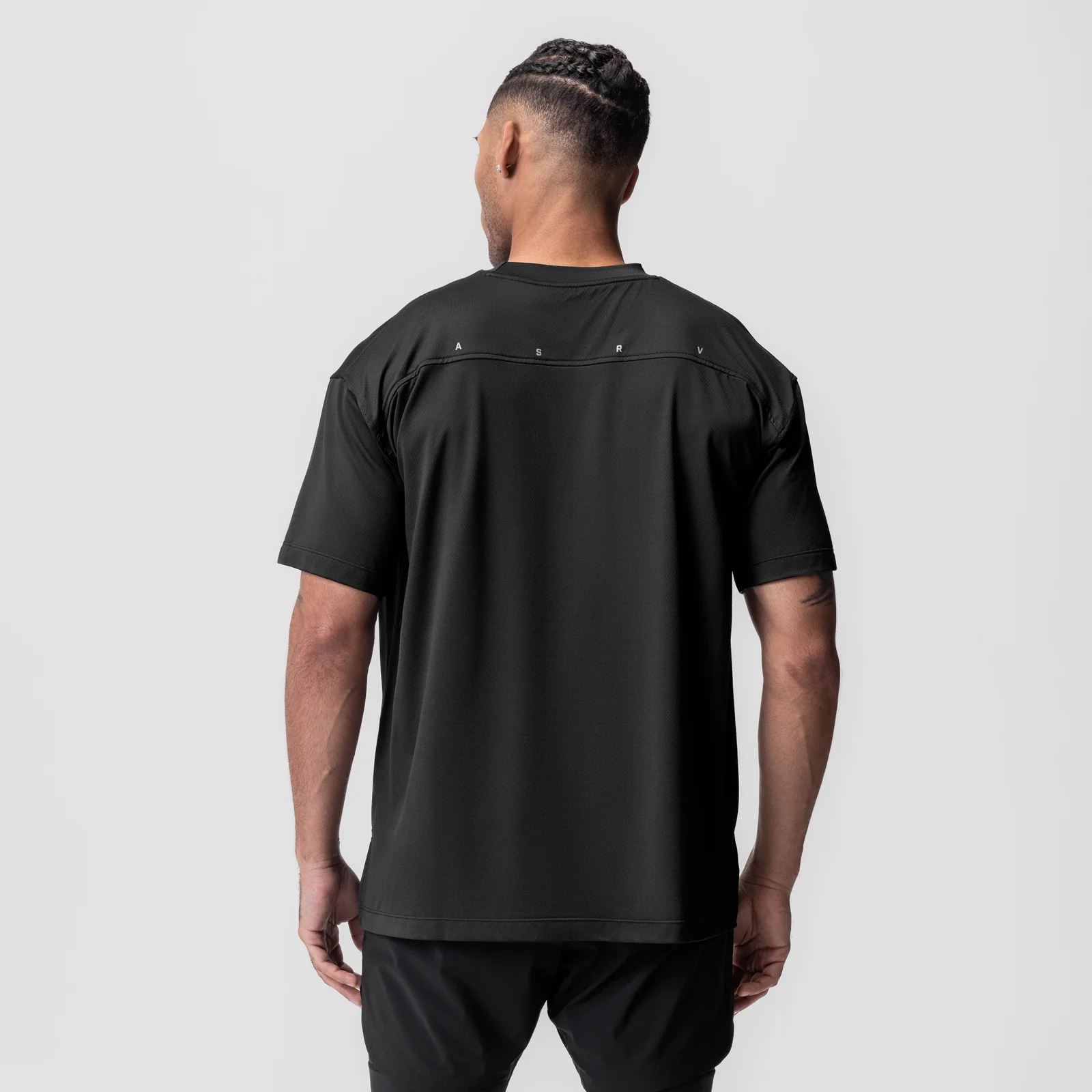 0822. AeroSilver® Oversized Tee - Black - Image 3