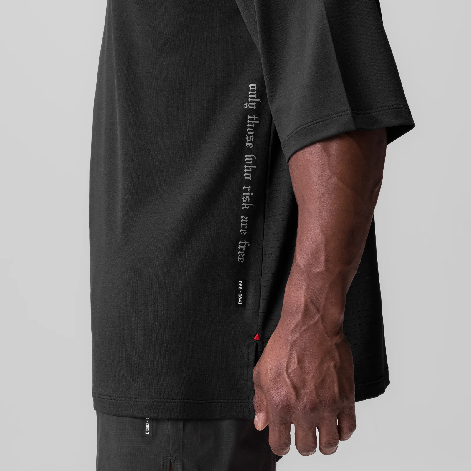 0841. 3D-Lite® 2.0 3/4-Sleeve Oversized Tee - Black "OTWR" - Image 5