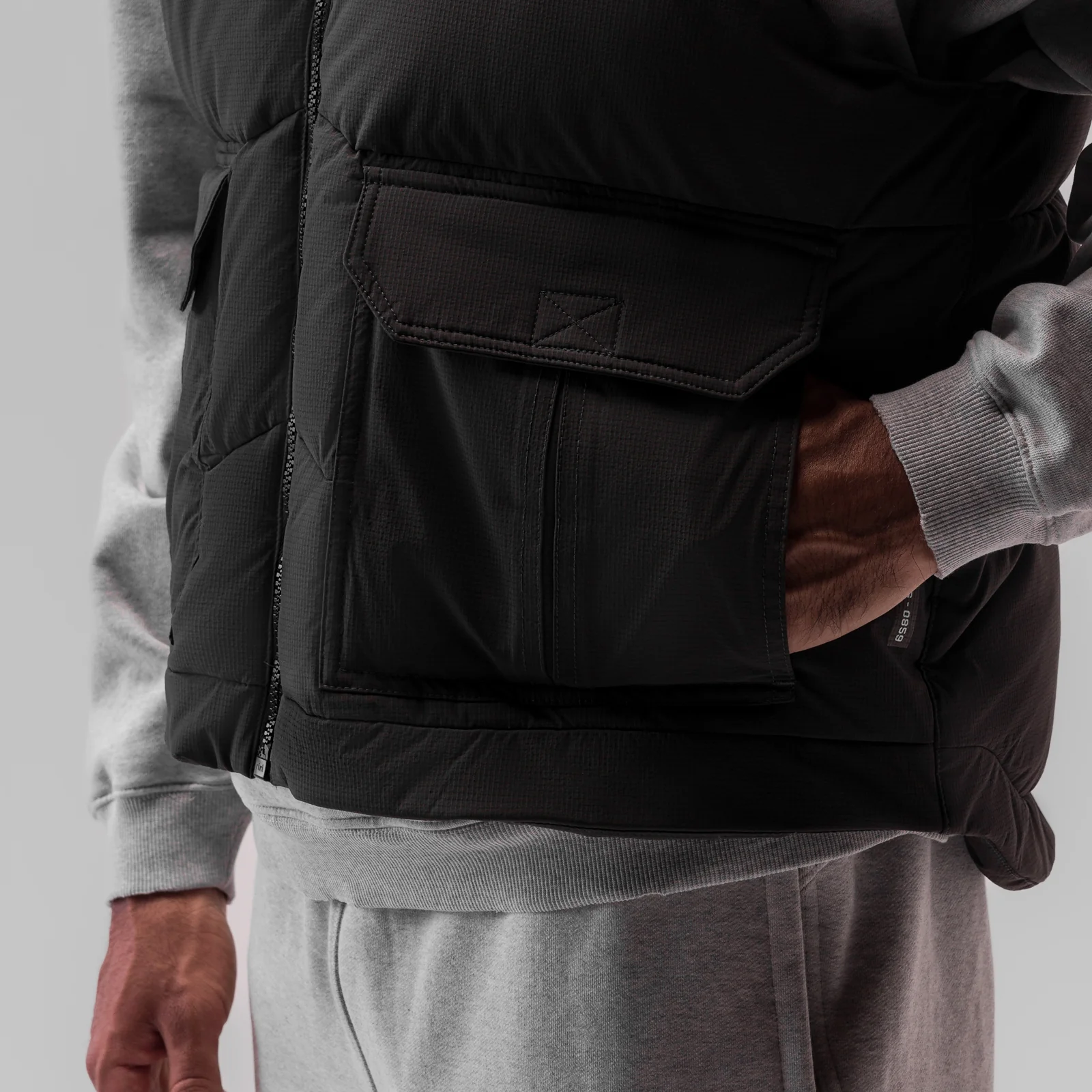 0859. Ripstop Insulated Puffer Gilet - Space Grey - Image 7