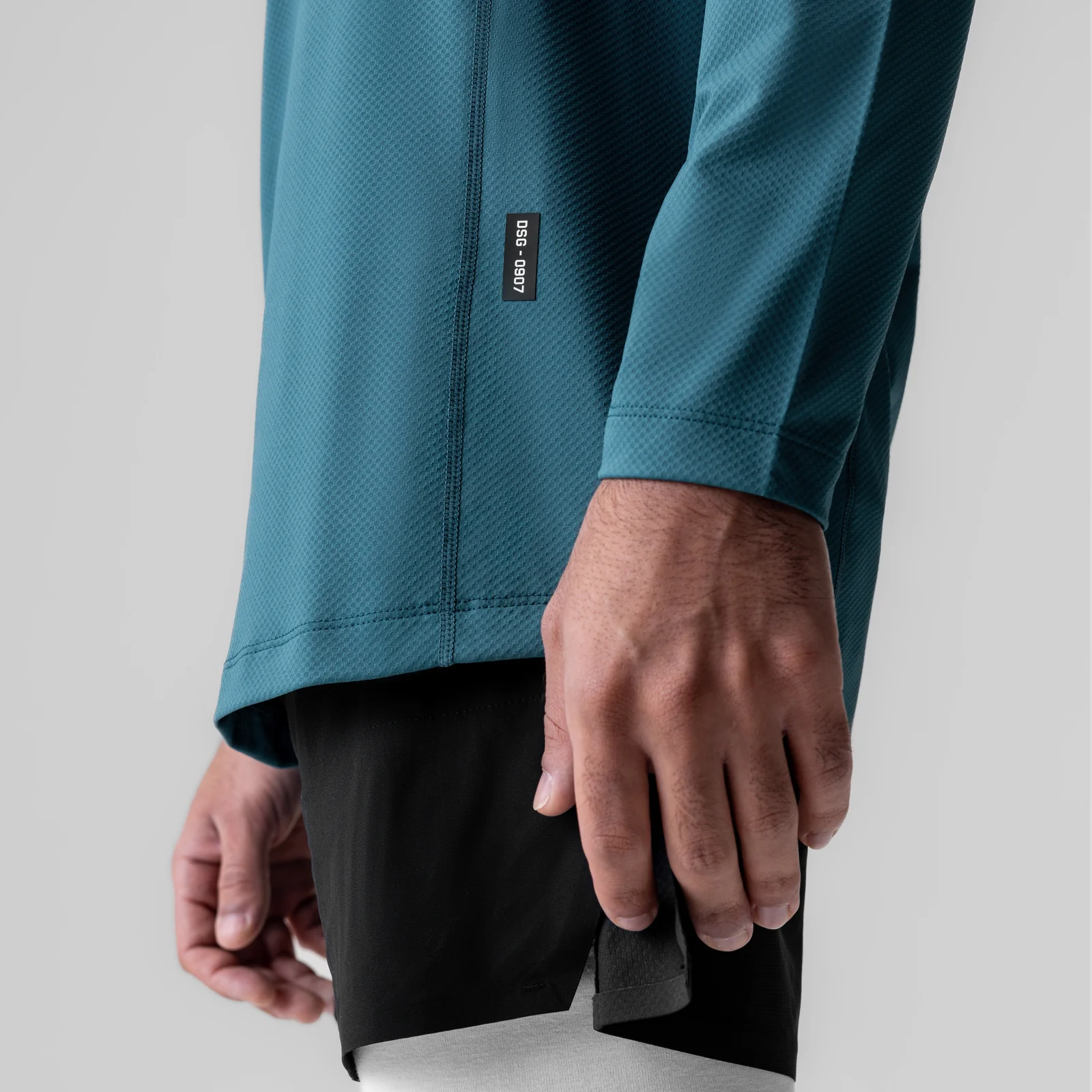 0907. AeroSilver® Training Long Sleeve - Storm "Space Bracket" - Image 6