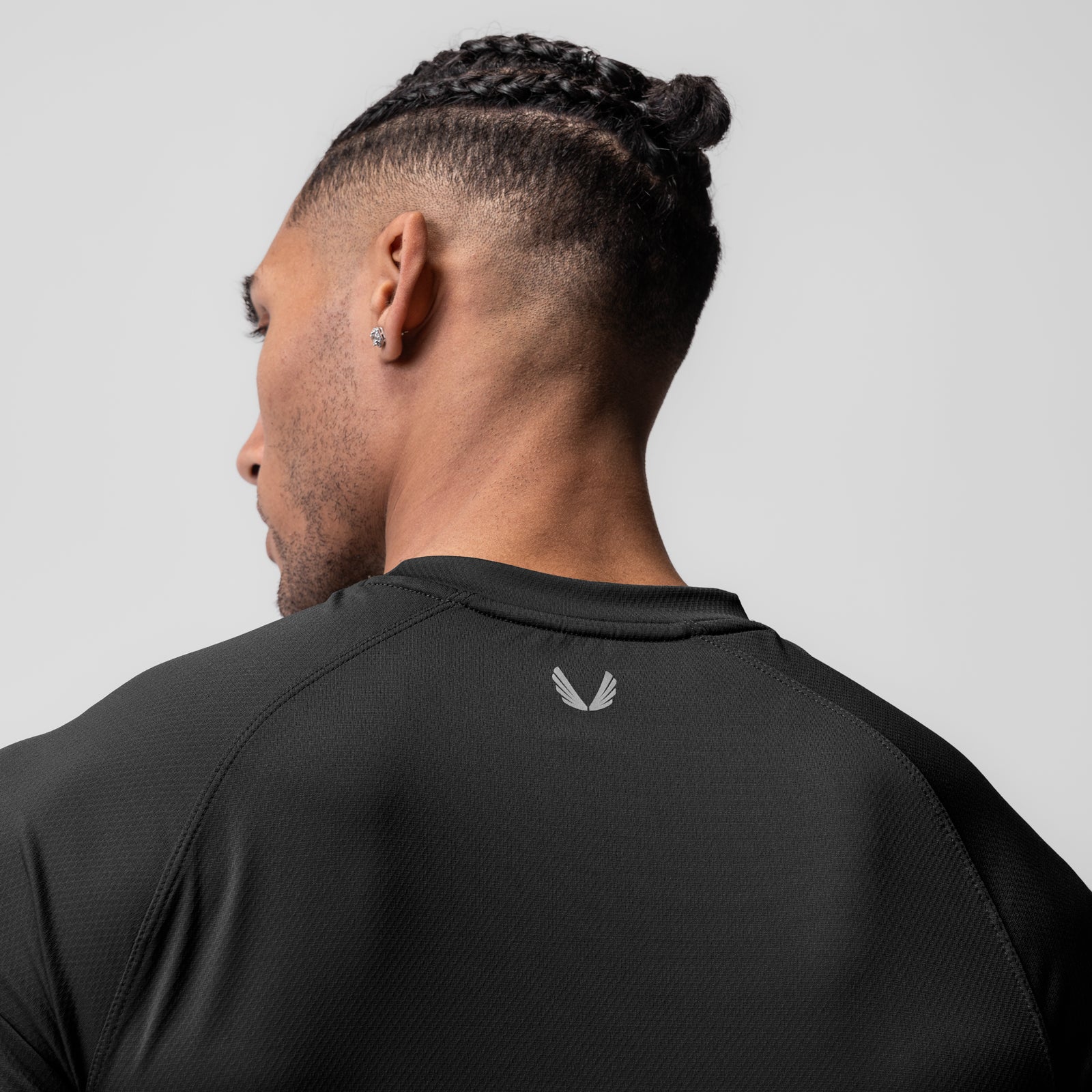 0918. AeroSilver® Fitted Tee - Black - Image 4