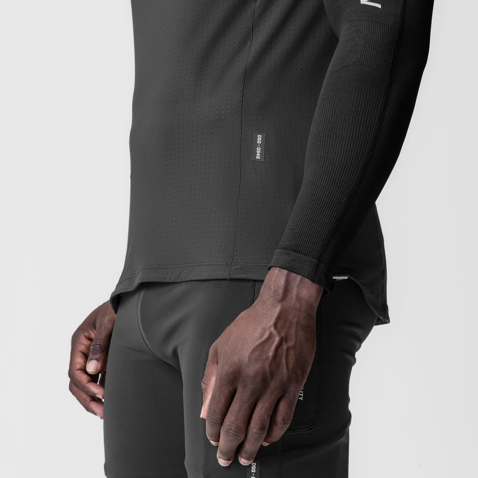 0949. Laser-Vent™ Singlet Tank - Space Grey - Image 6