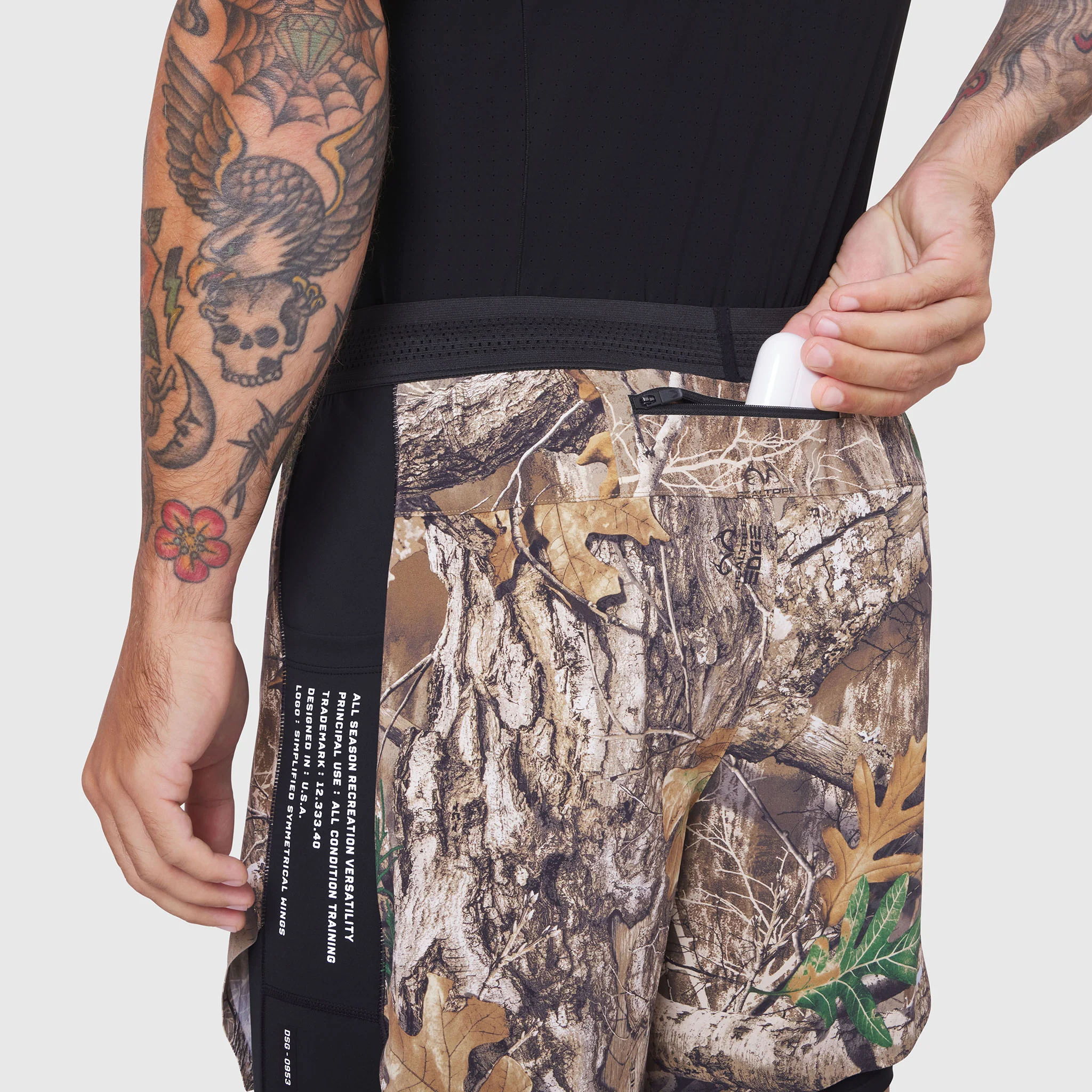 0953. Aerotex™ Hybrid Liner Short - Realtree® Edge - Image 5