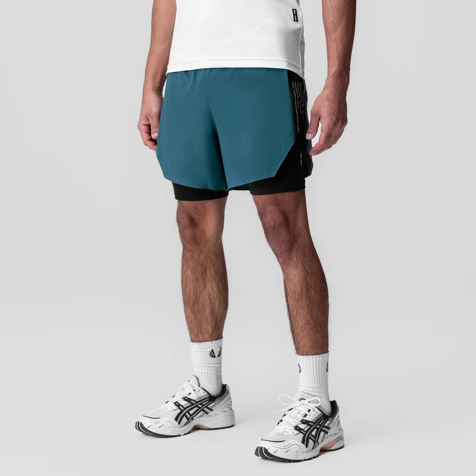 0953. Aerotex™ Hybrid Liner Short - Storm/Black - Image 2