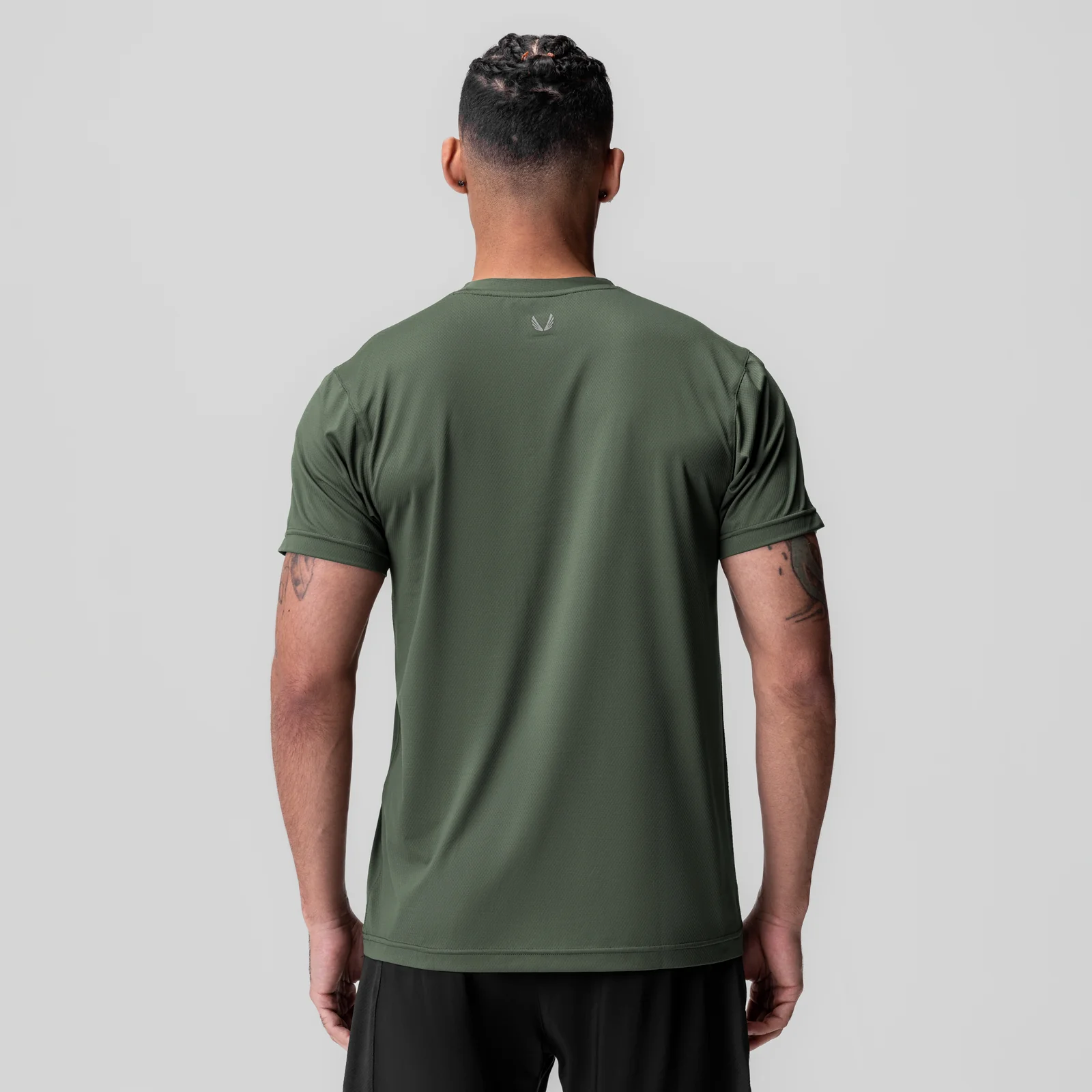 1015. AeroSilver® Essential Tee - Olive - Image 2