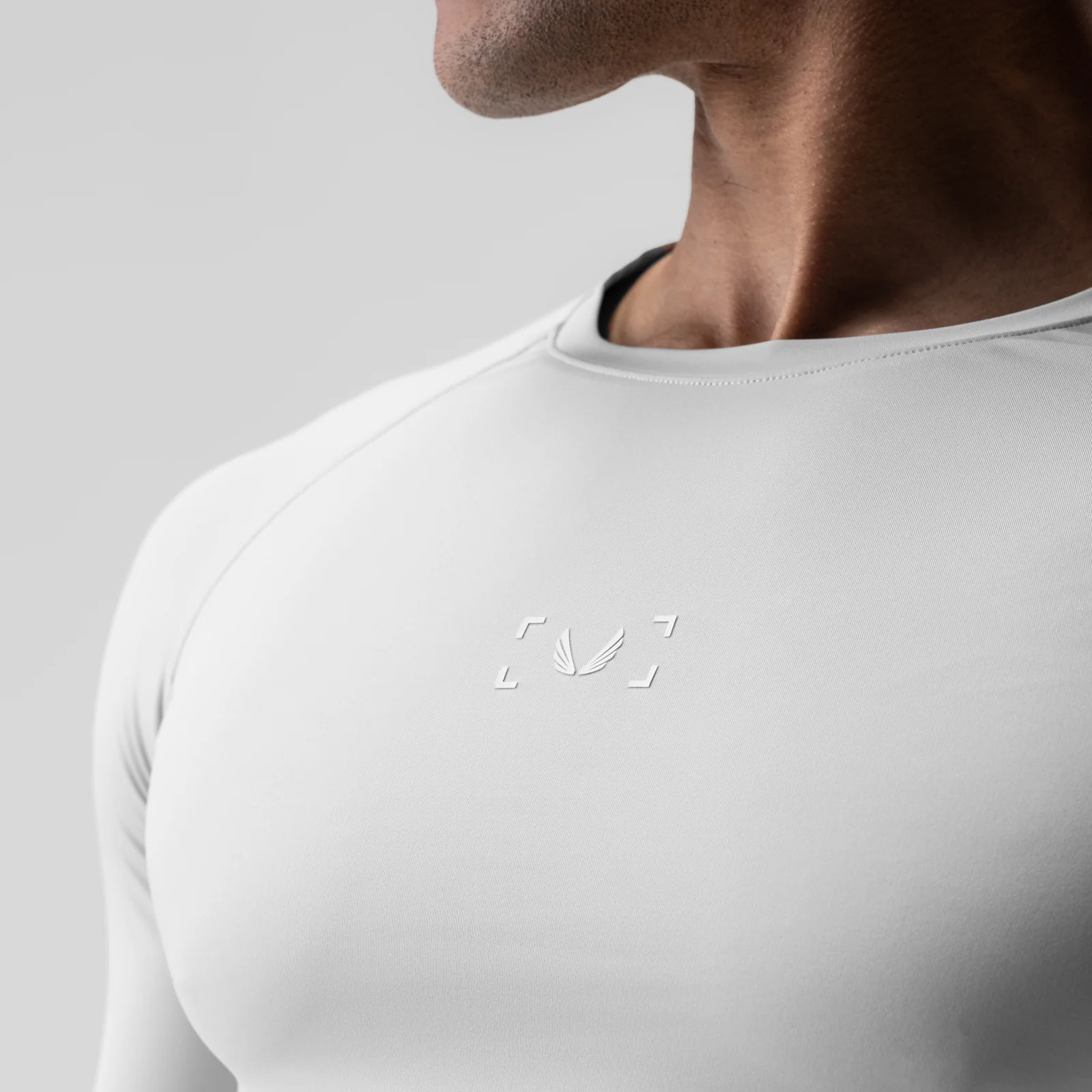 1027. WarpFlexx-Lite® Half-Sleeve Baselayer - Light Grey - Image 4