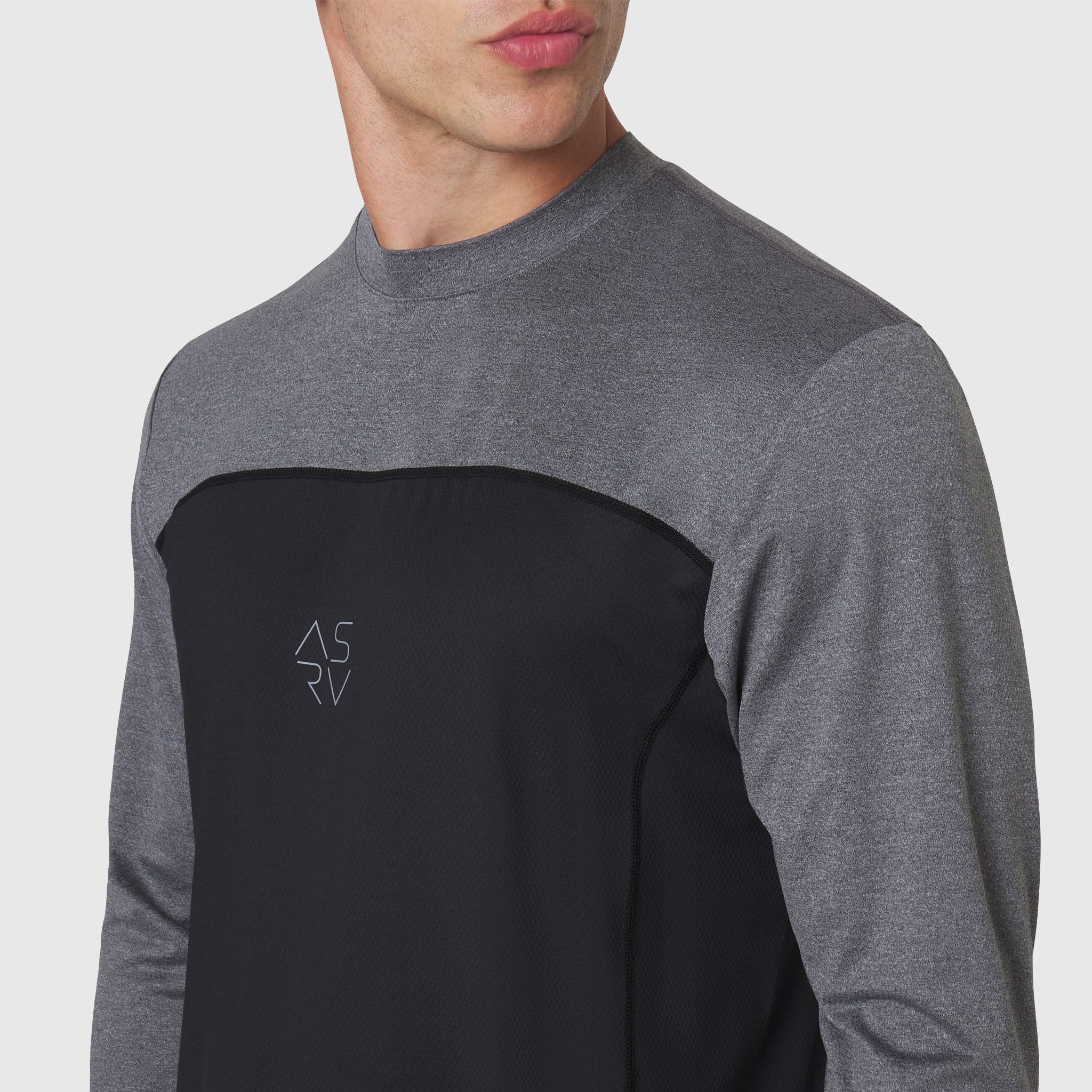1190. AEROSILVER® UPF50+ Run Long Sleeve - Black - Image 6