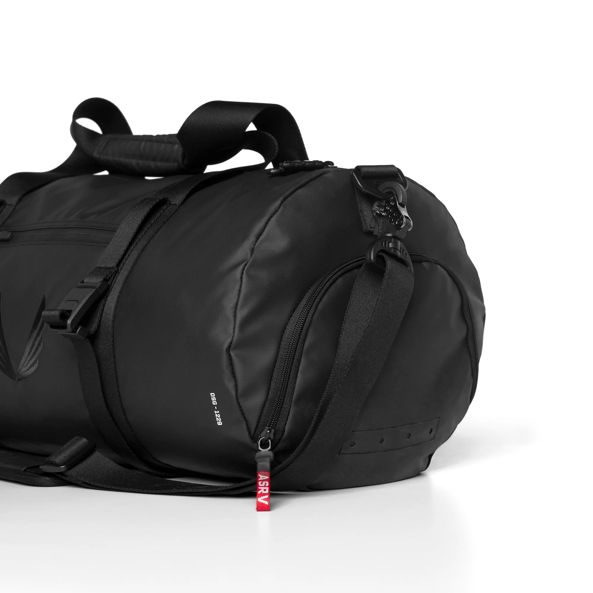 1229. Water Resistant Barrel Duffle Bag 45L - Black - Image 4