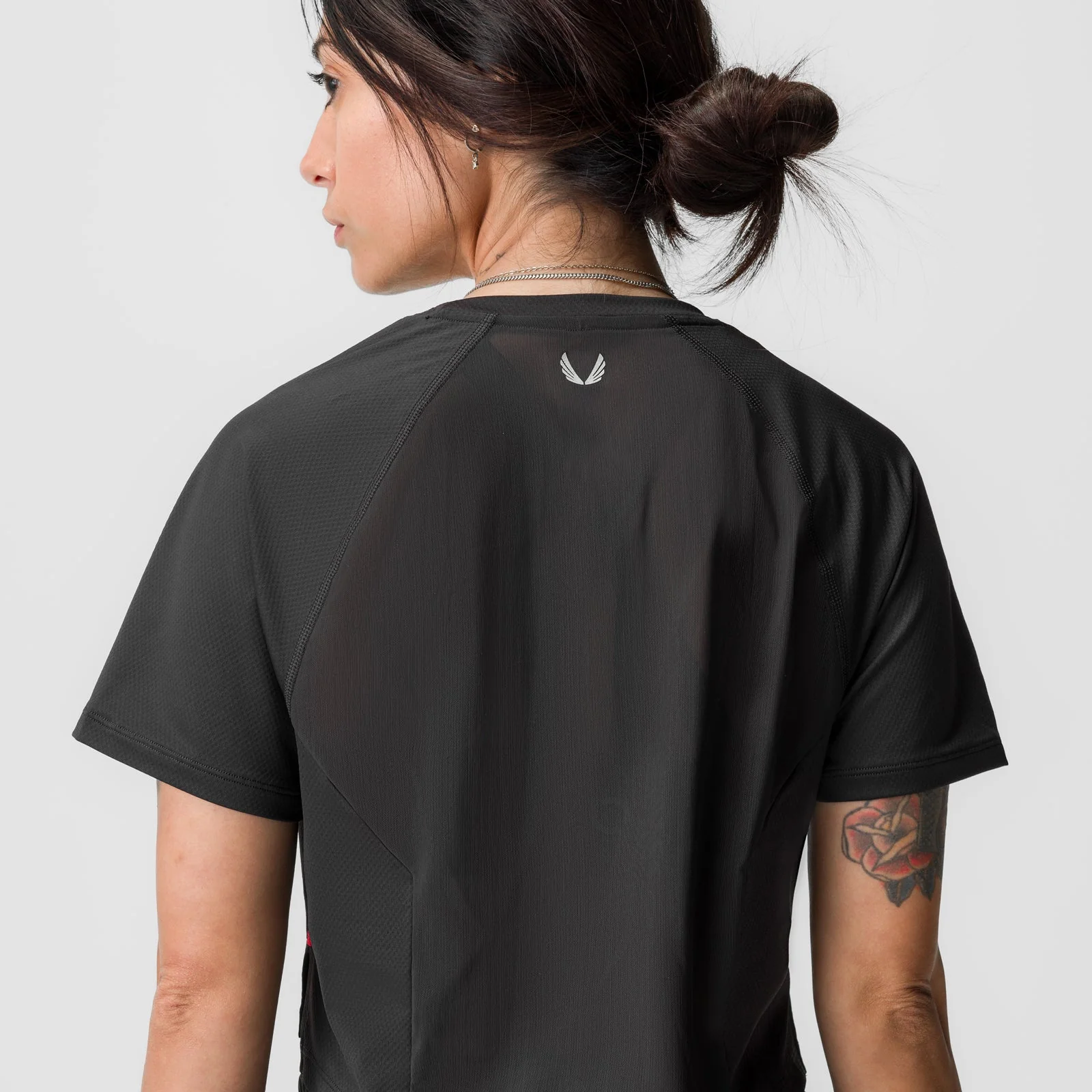 ASRV x Tonal Women's AeroSilver® Cropped Training Tee - Black - Image 2