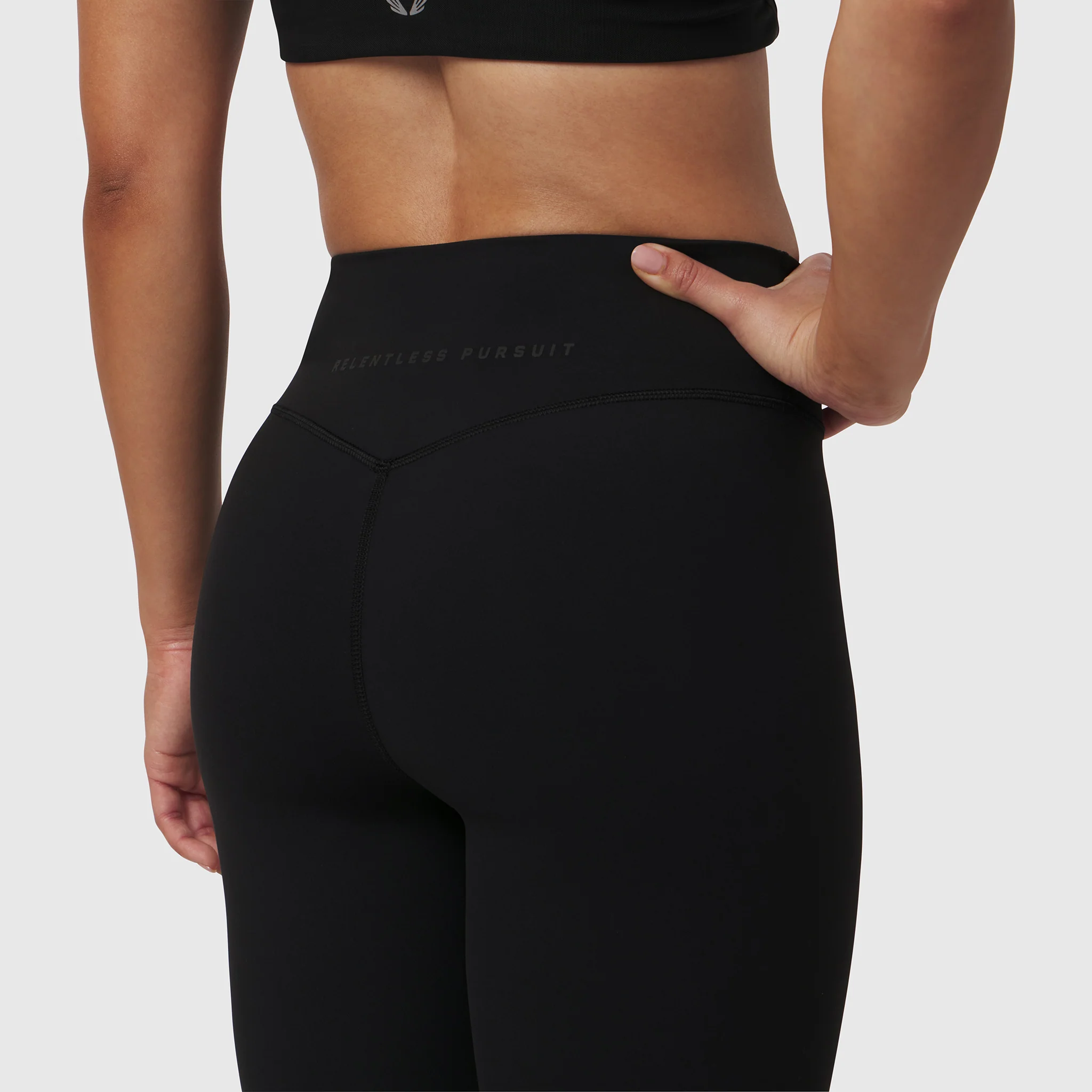 W002. LYCRA® ADAPTIV Legging - Black - Image 2