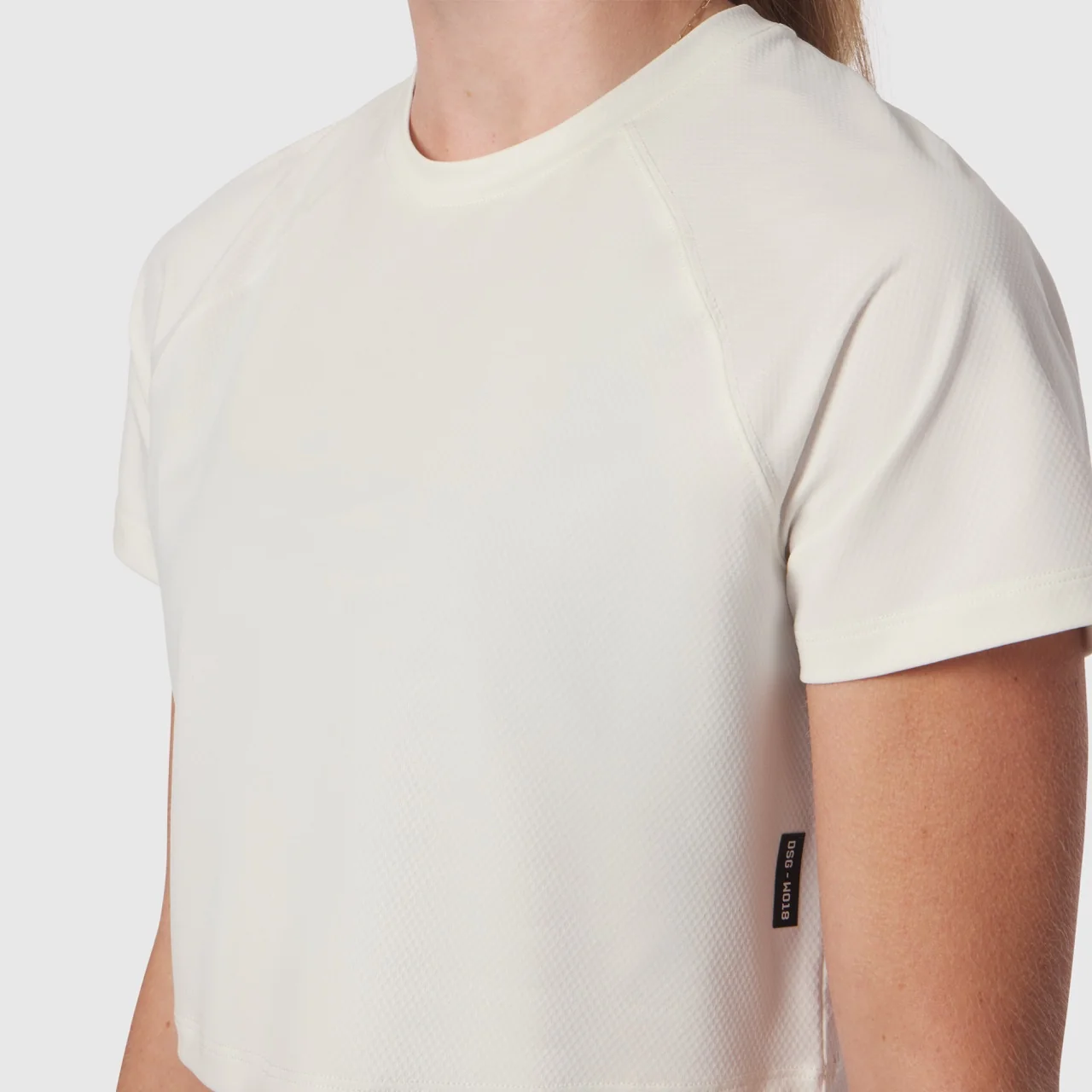 W018. AeroSilver® Cropped Tee - Ivory Cream - Image 3