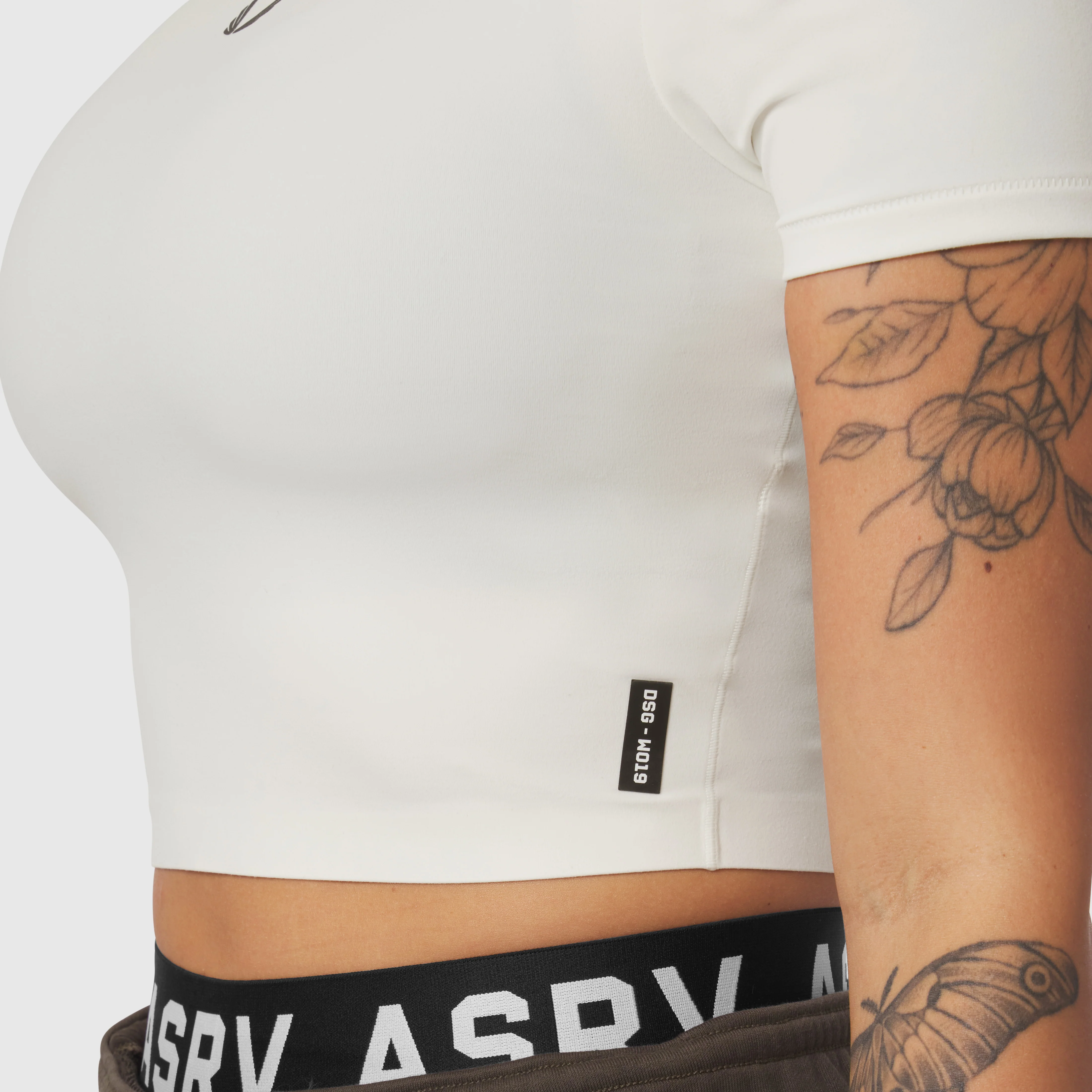 W019. LYCRA® Cropped Tee - Ivory Cream - Image 4