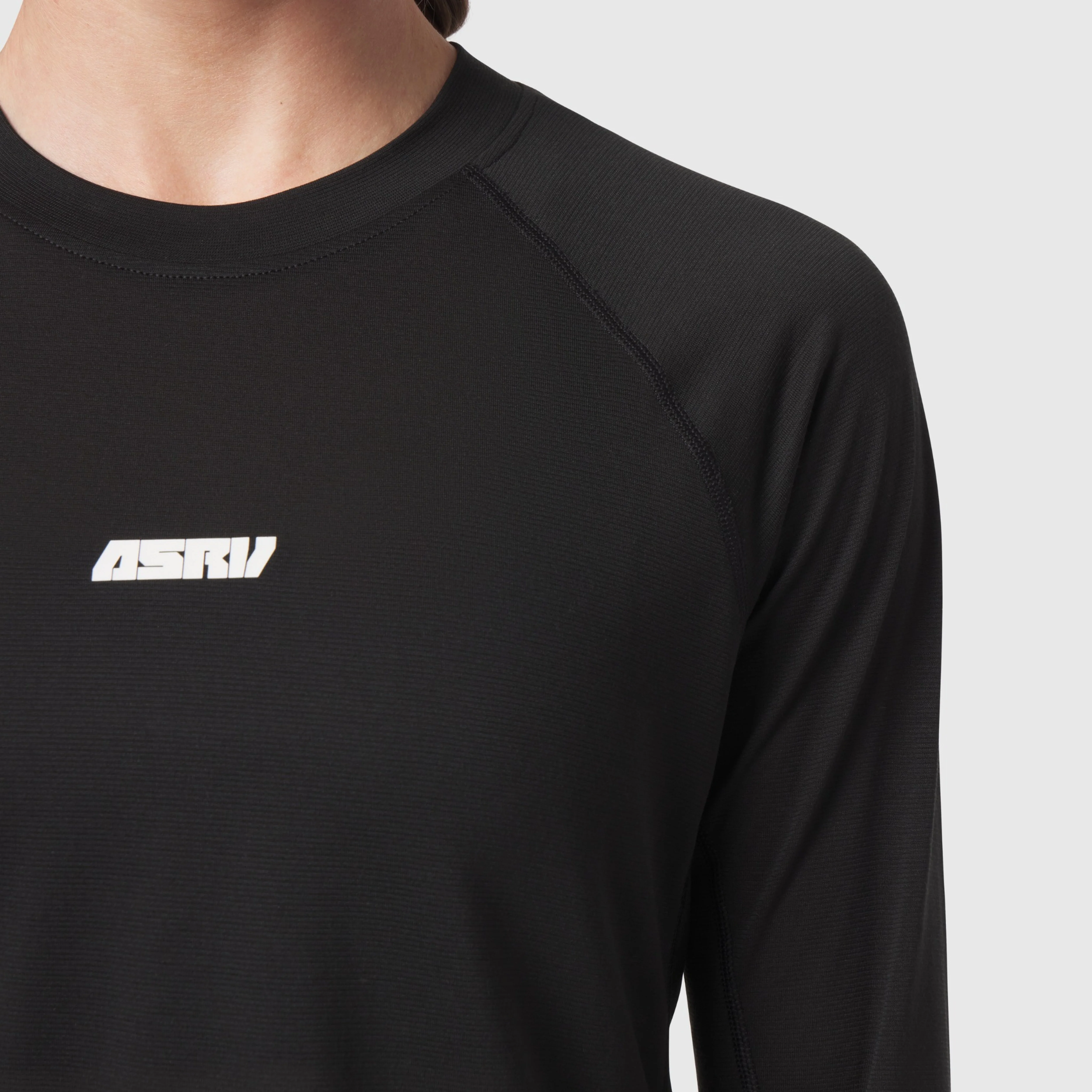 W052. Polartec® Delta Longsleeve - Black - Image 5
