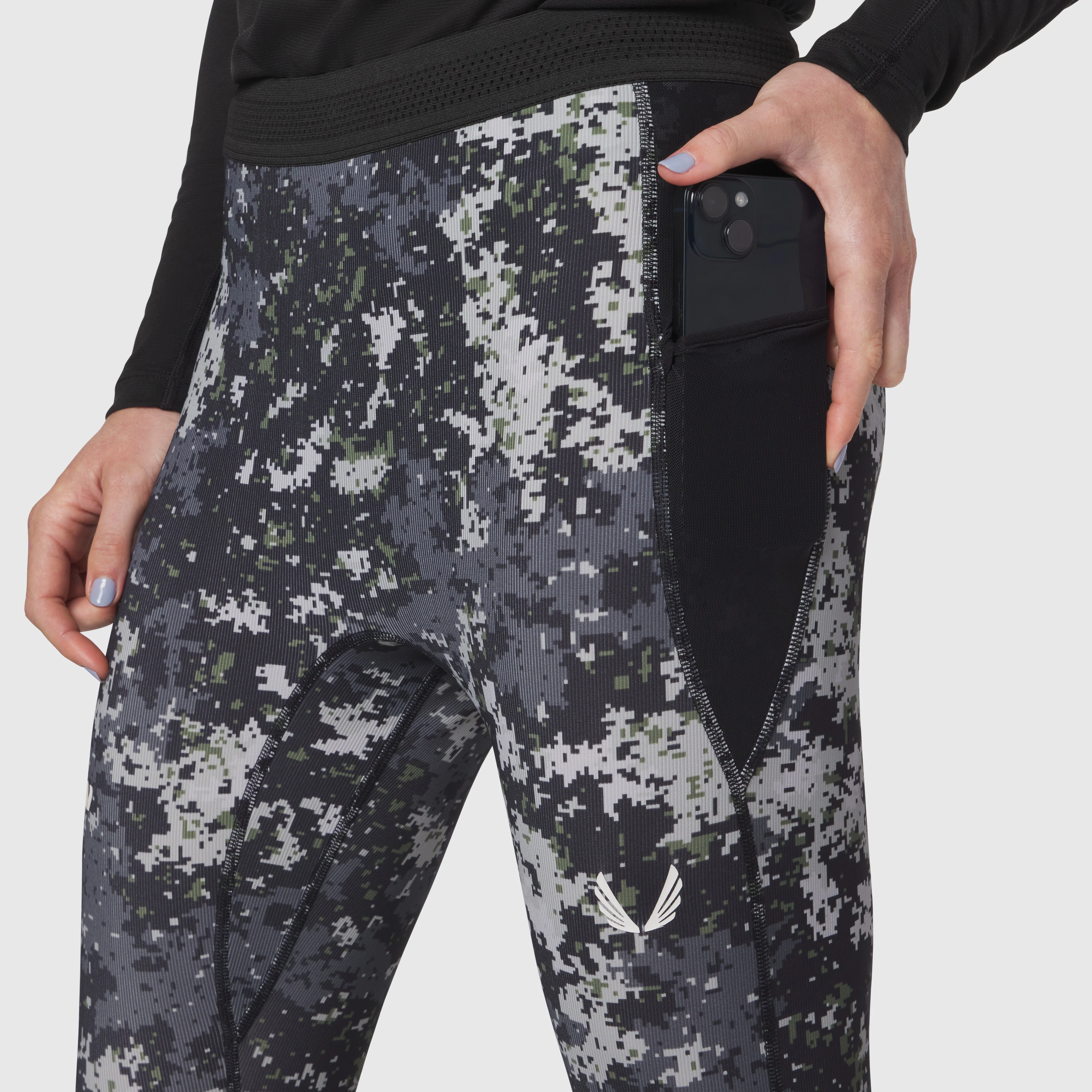 W055. Lycra® Ribbed Running Tight - Pixel Camo - Image 5