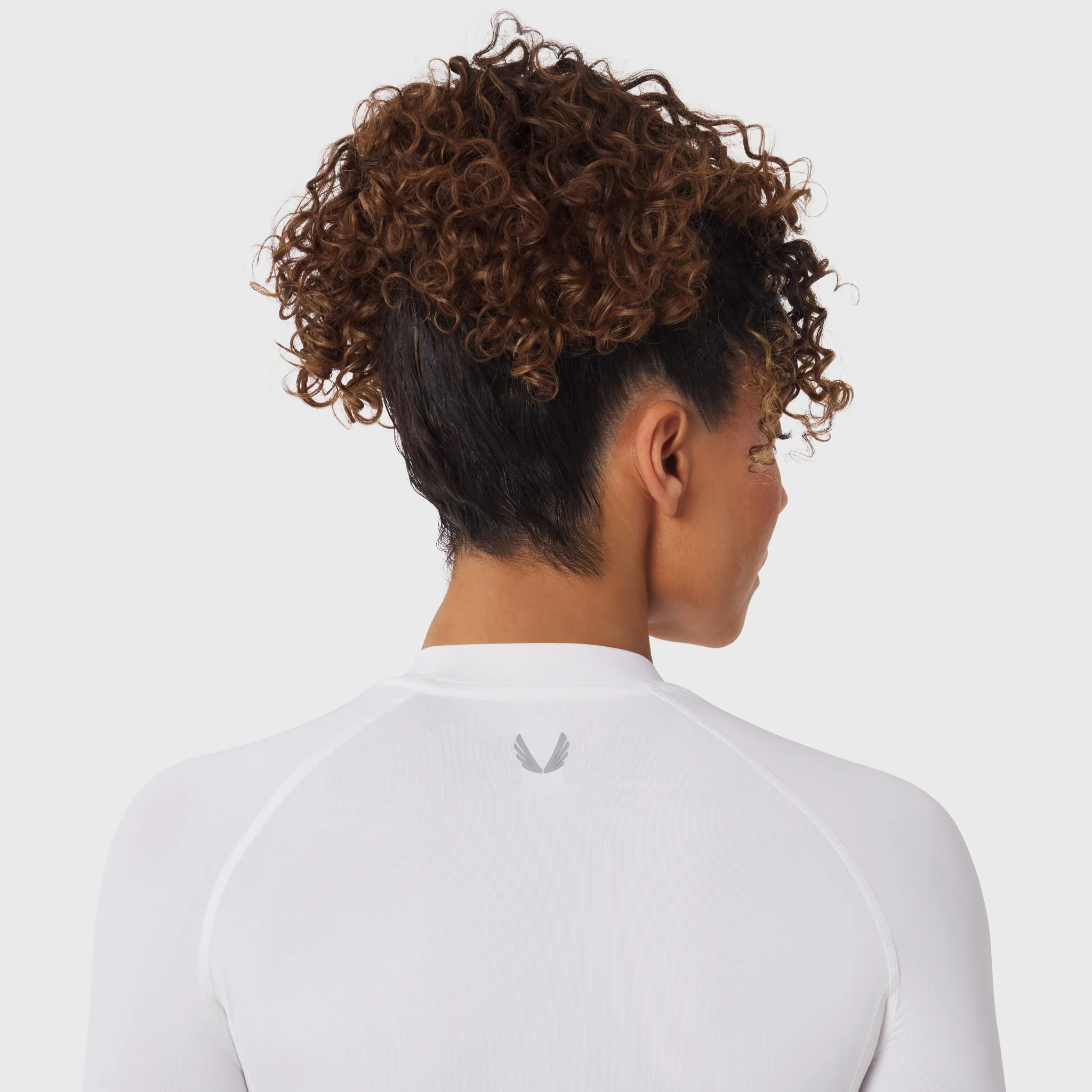 W058. LYCRA® ADAPTIV Baselayer Longsleeve - White - Image 5