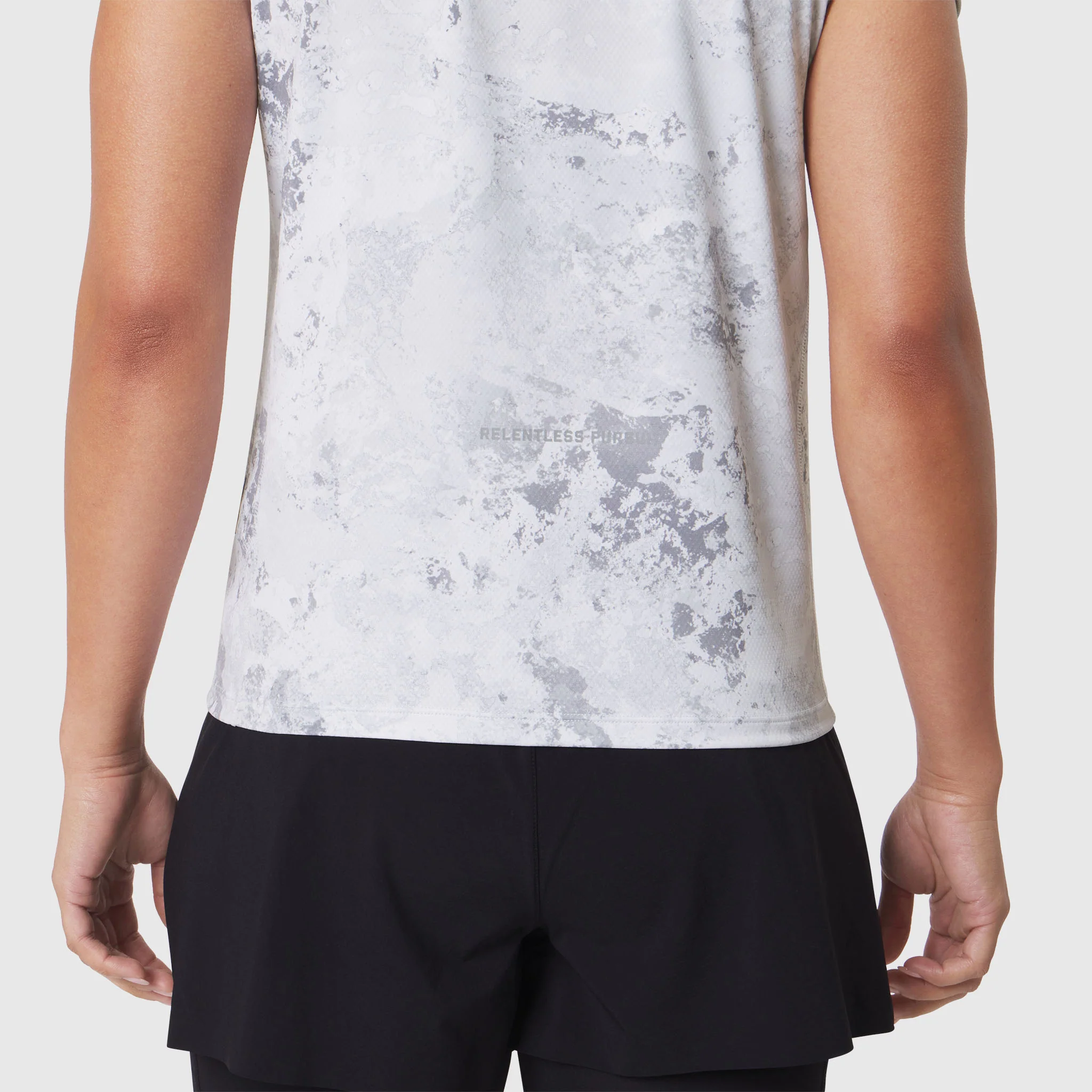 W086. AEROSILVER® UPF50+ Run Tee - Sedona Snow Camo - Image 6