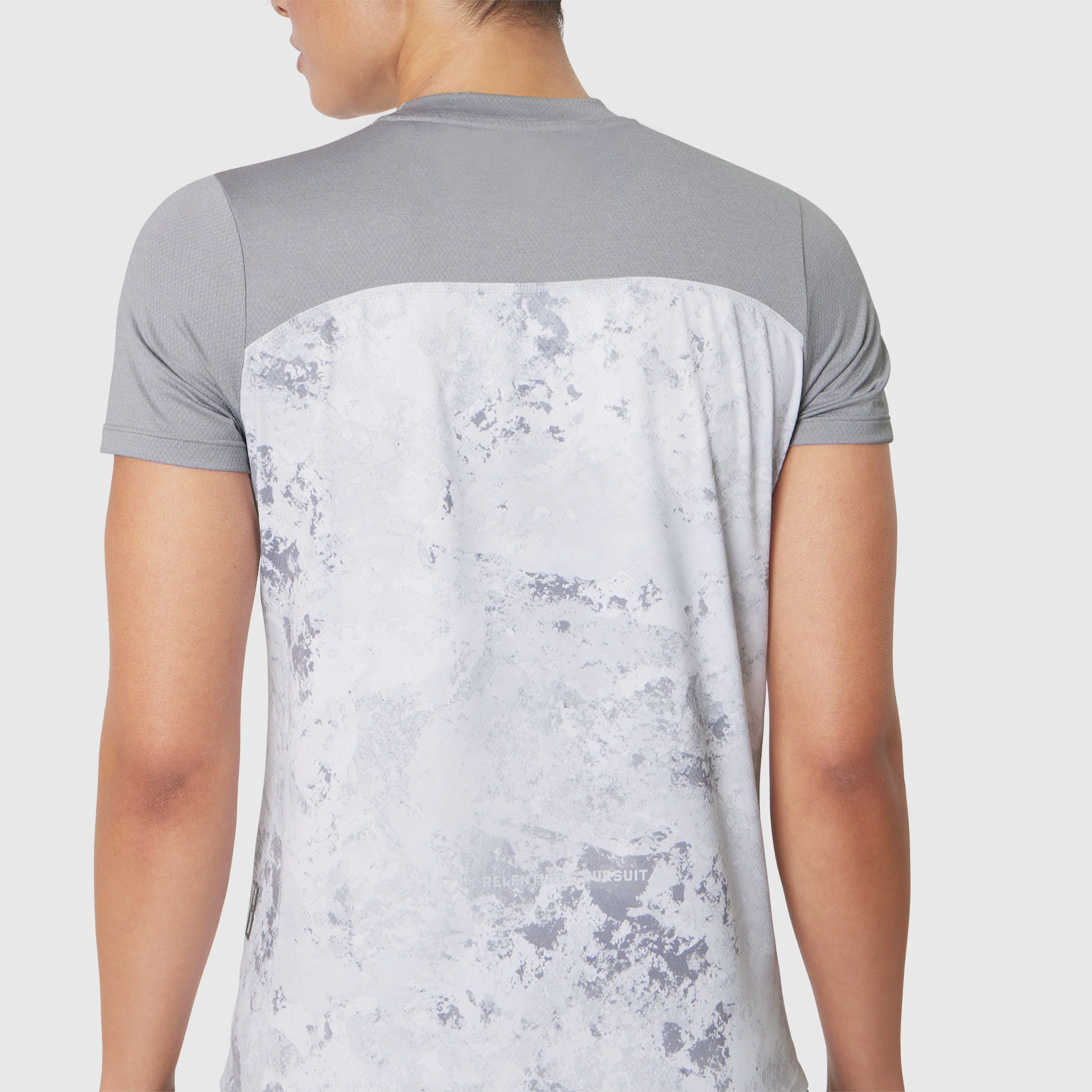 W086. AEROSILVER® UPF50+ Run Tee - Sedona Snow Camo - Image 7